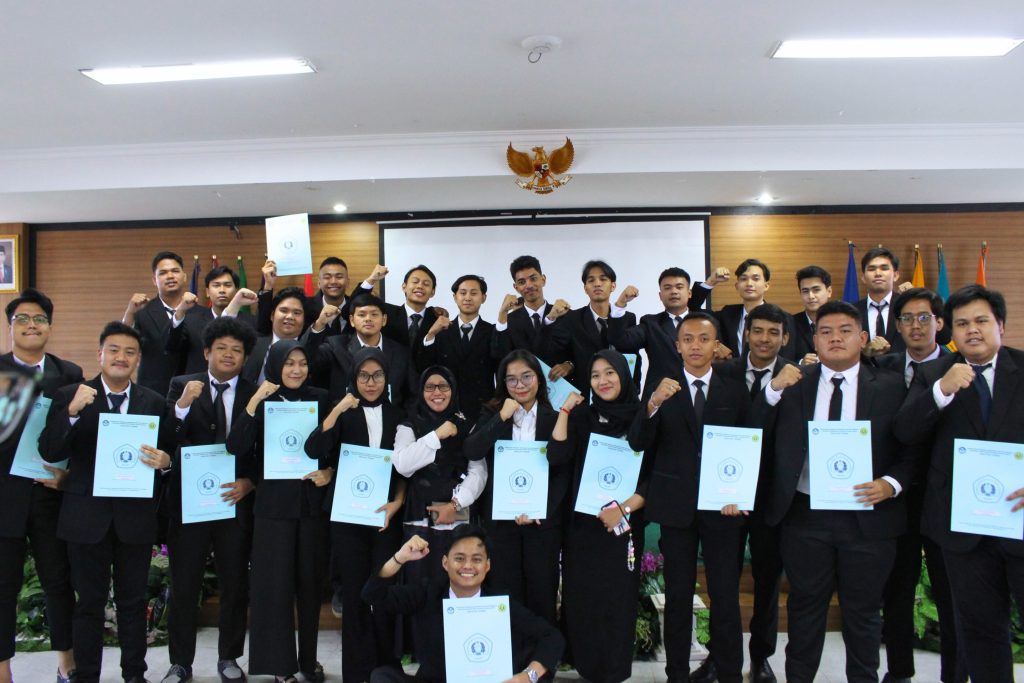 Wisudawan S1 Teknik Perkapalan Yudisium ke 73 FT